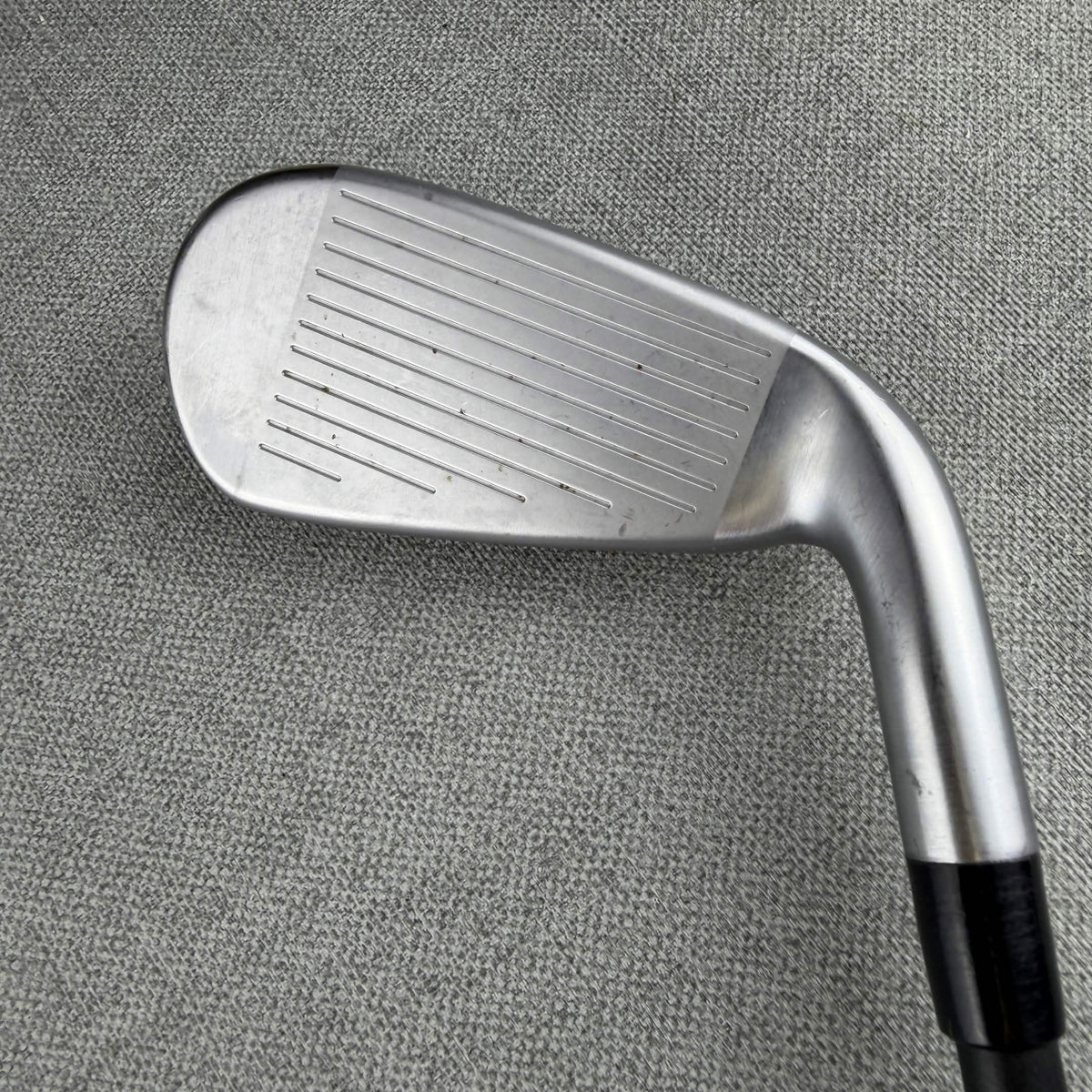 Taylormade SIM SHY Hybrid - Stiff Flex / 22 Degree