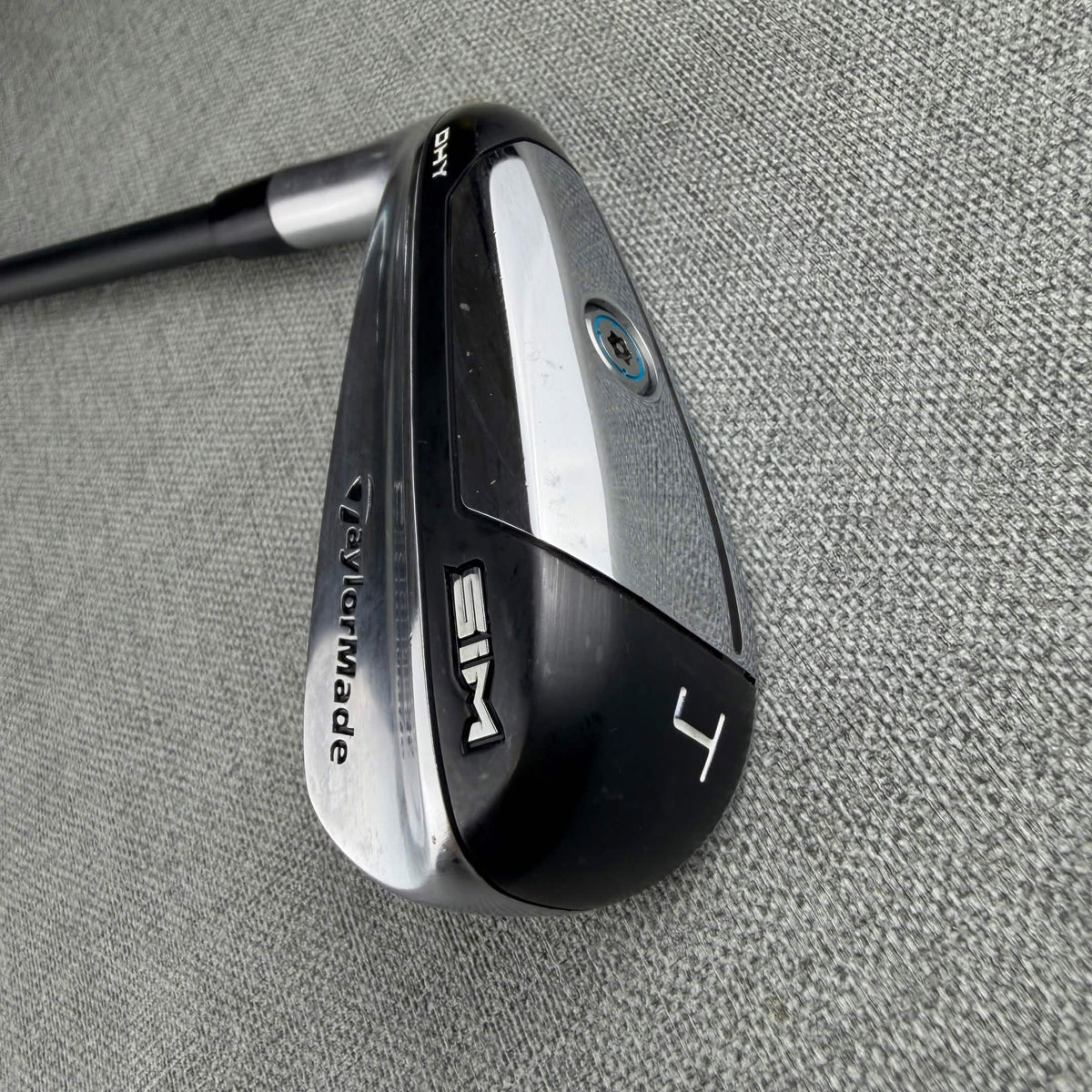 Taylormade SIM SHY Hybrid - Stiff Flex / 22 Degree