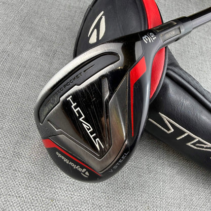 Taylormade  Stealth Hybrid - Stiff Flex / 19 Degree