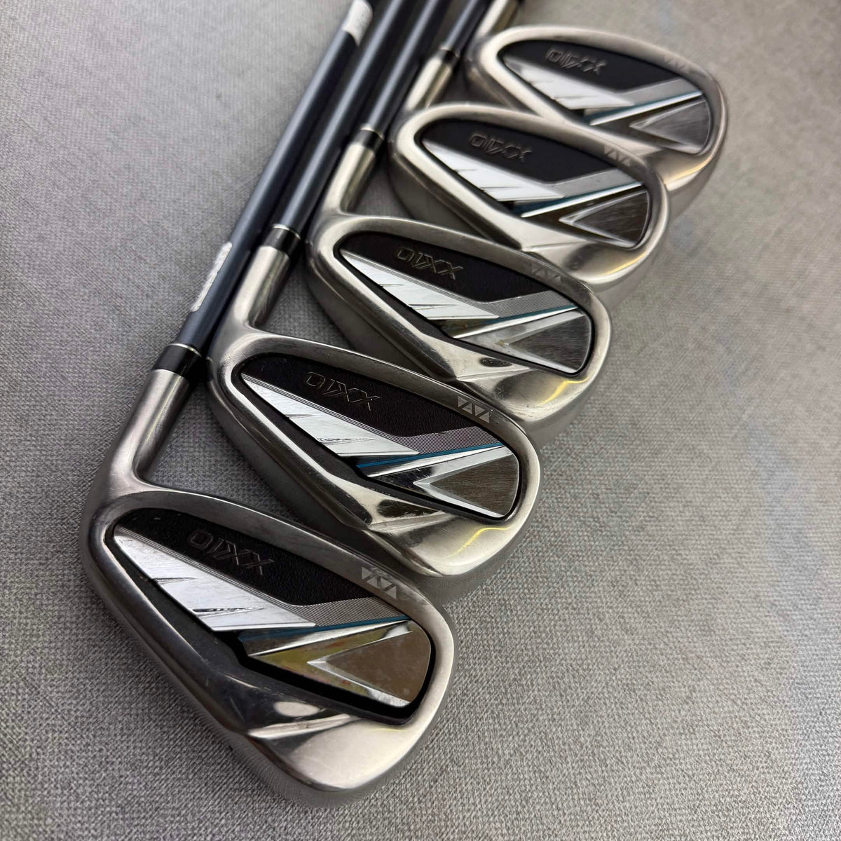 XXIO DST Irons - Regular  Flex / 7-AW