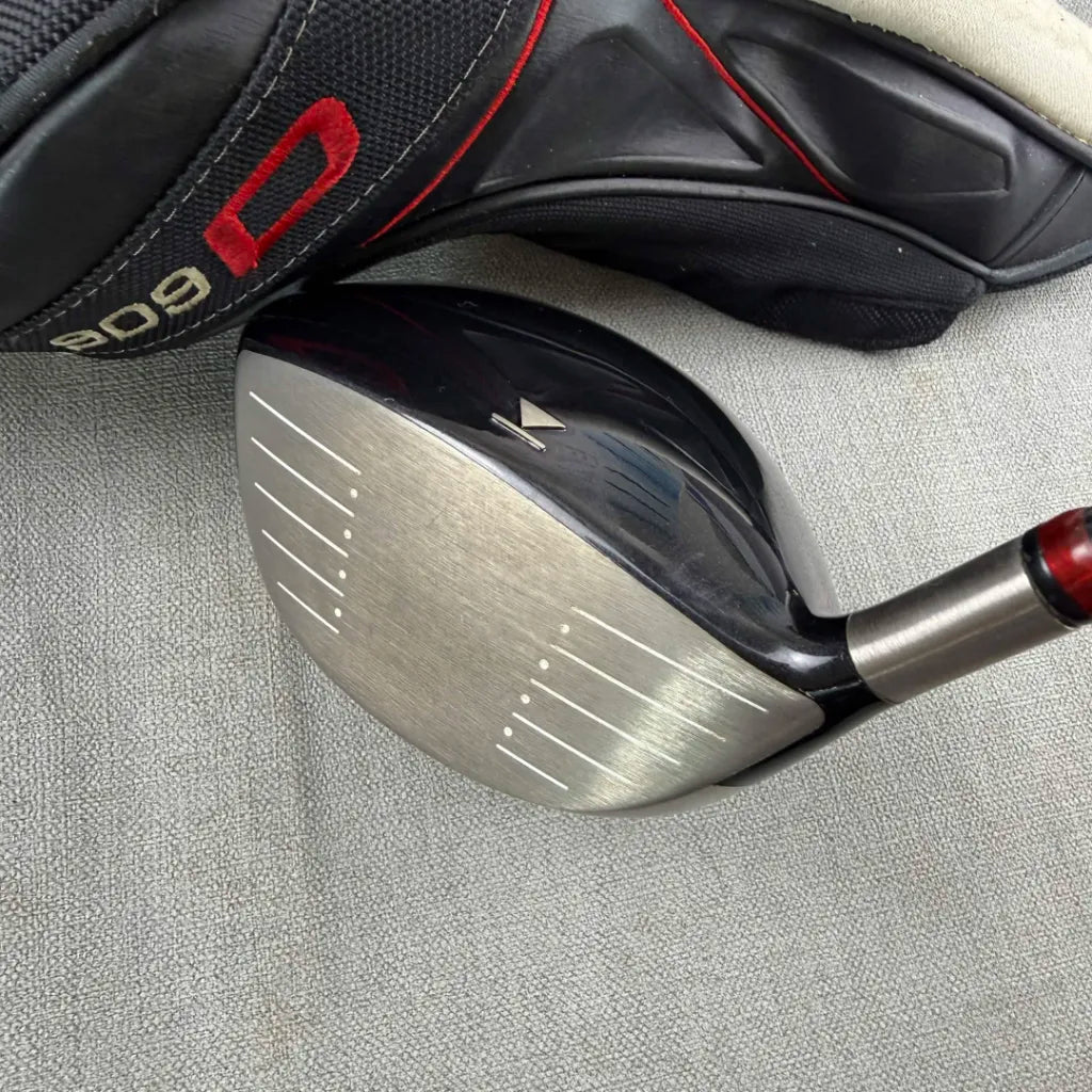 Titleist 909 D3 Driver - 8.5 Degree / X Flex