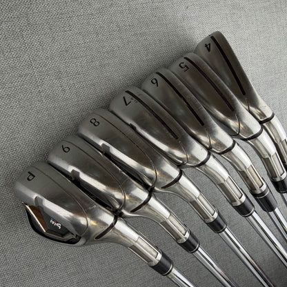 Taylormade  M4 Irons - Regular  Flex / 4-PW