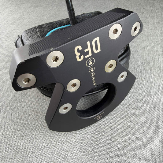 L.A.B. Golf DF3 Putter - 33.5 Inches / L.A.B. Golf Press Pistol 2 Grip