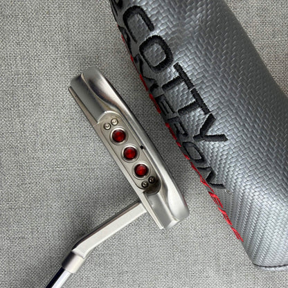 Scotty Cameron Select Fastback2 Putter - 34 Inches / Scotty Cameron Studio Design Grip