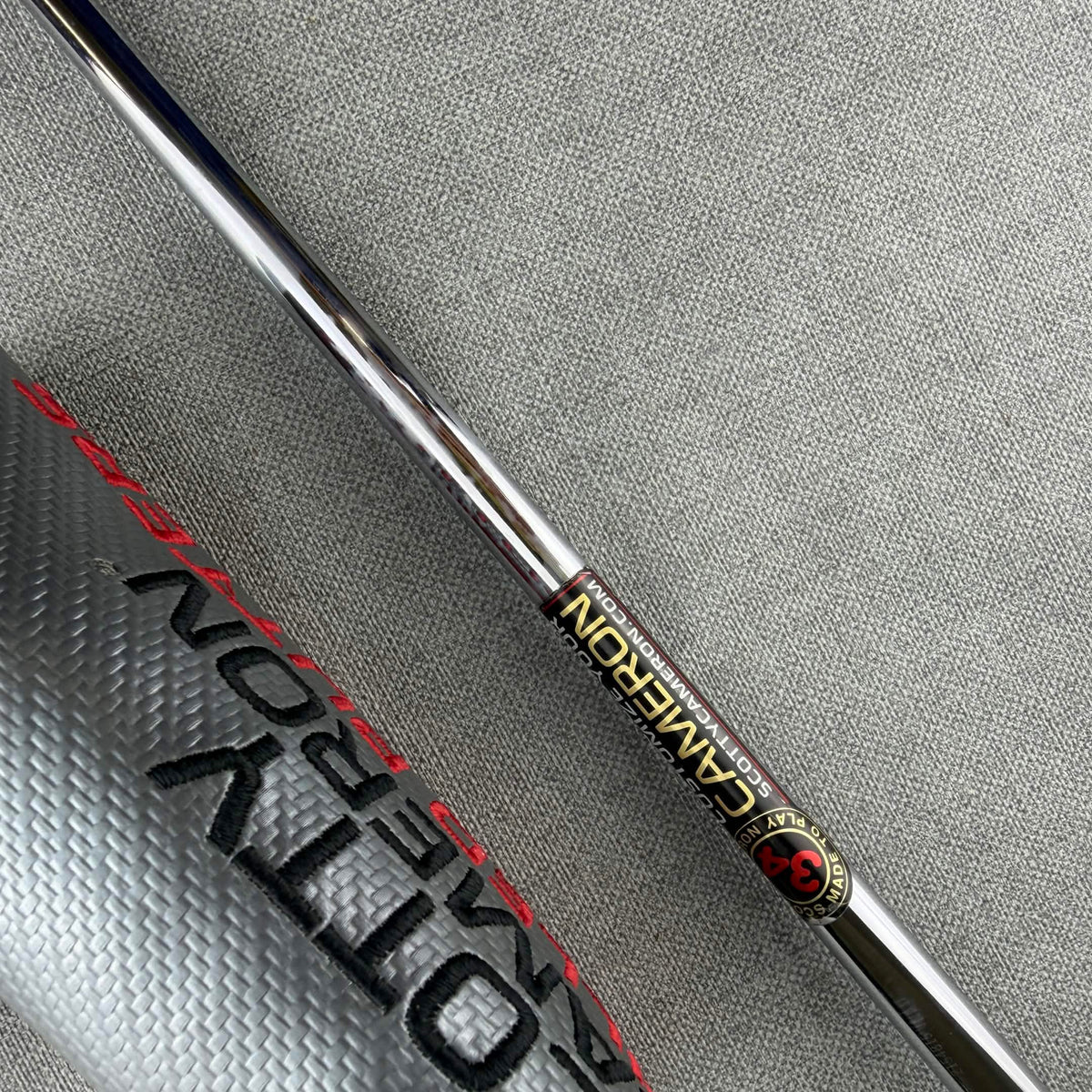 Scotty Cameron Select Fastback2 Putter - 34 Inches / Scotty Cameron Studio Design Grip