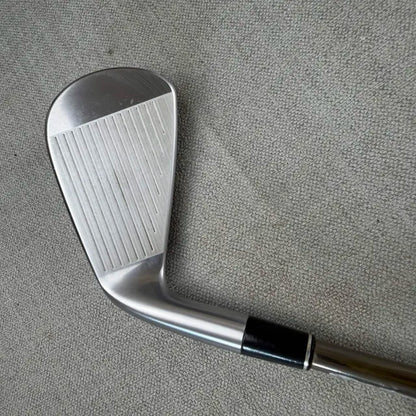 Srixon ZU85 Utility 4 Iron - Stiff Flex / 23 Degree