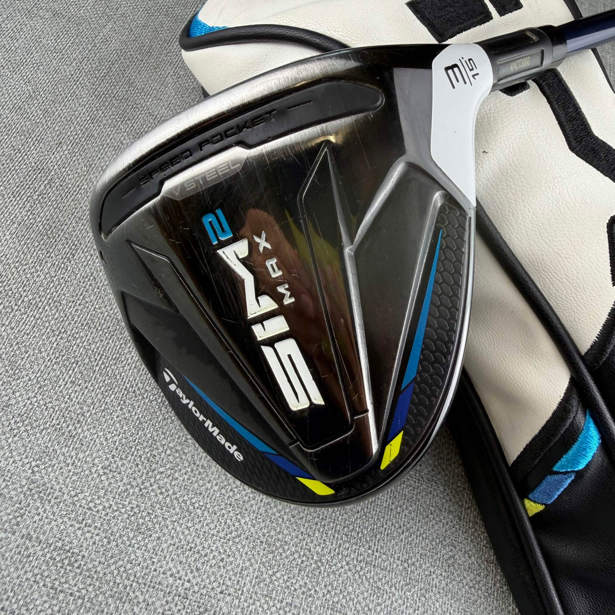 Taylormade  SIM2 MAX Fairway Wood - Stiff 60g / 15 Degree