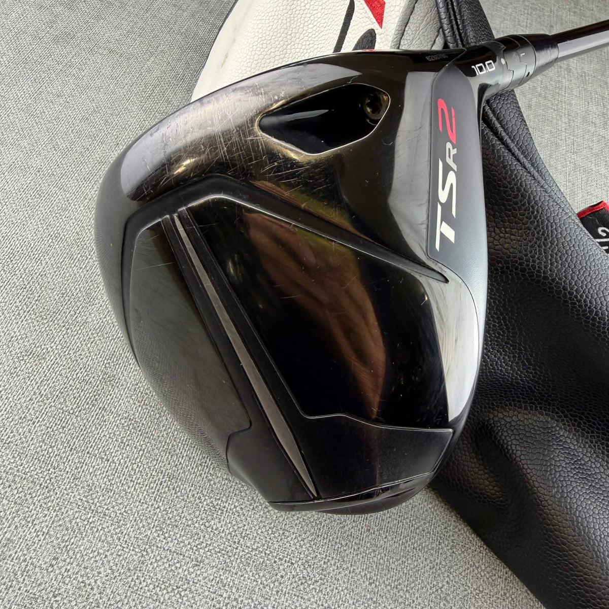 Titleist TSR2 Driver - Regular Flex 55g / 10 Degree
