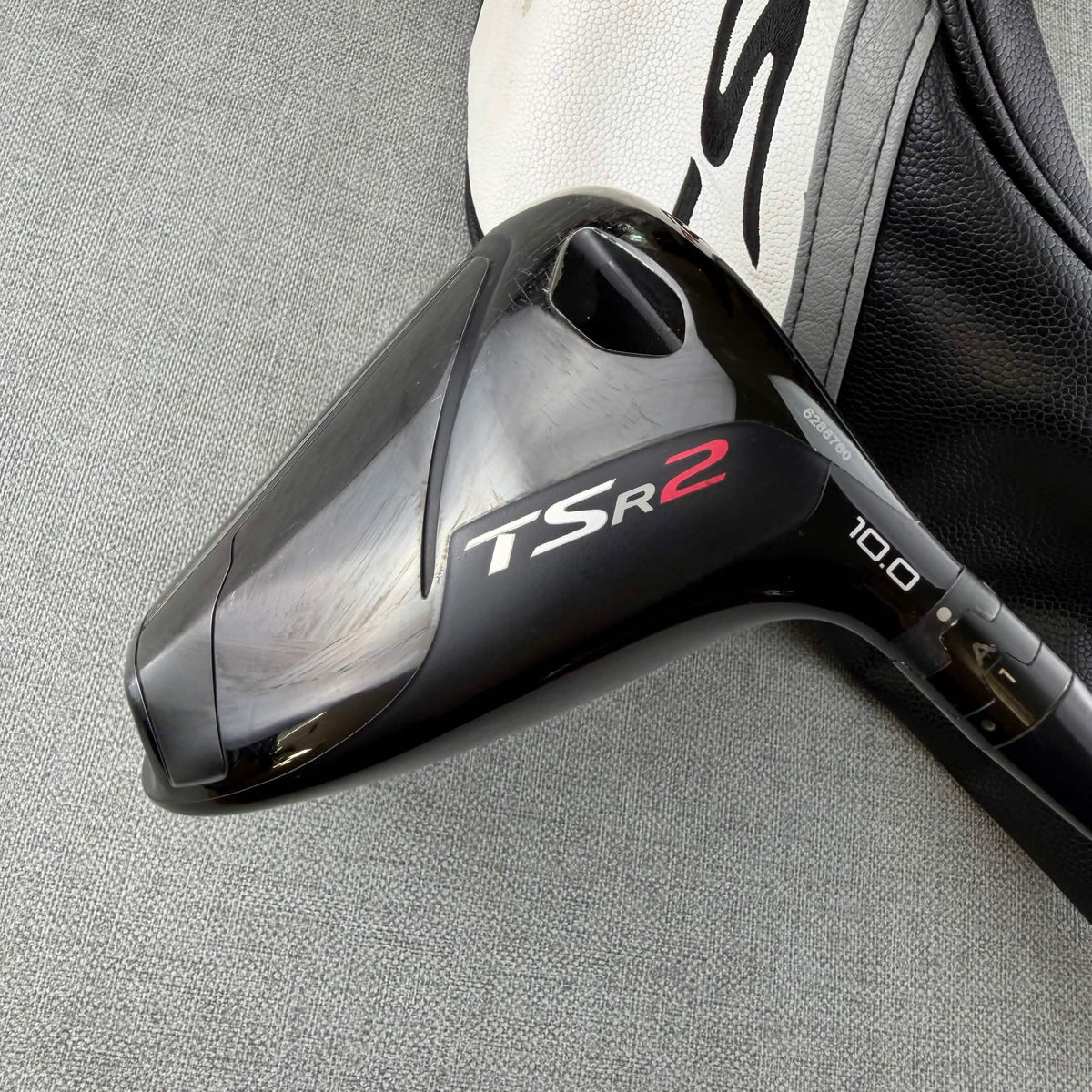 Titleist TSR2 Driver - Regular Flex 55g / 10 Degree
