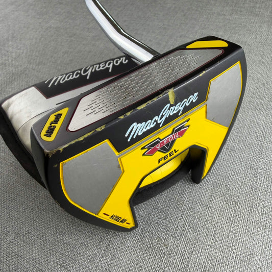 MacGregor V-Foil Feel Model 005 Putter - 35 Inches / MacGregor Grip