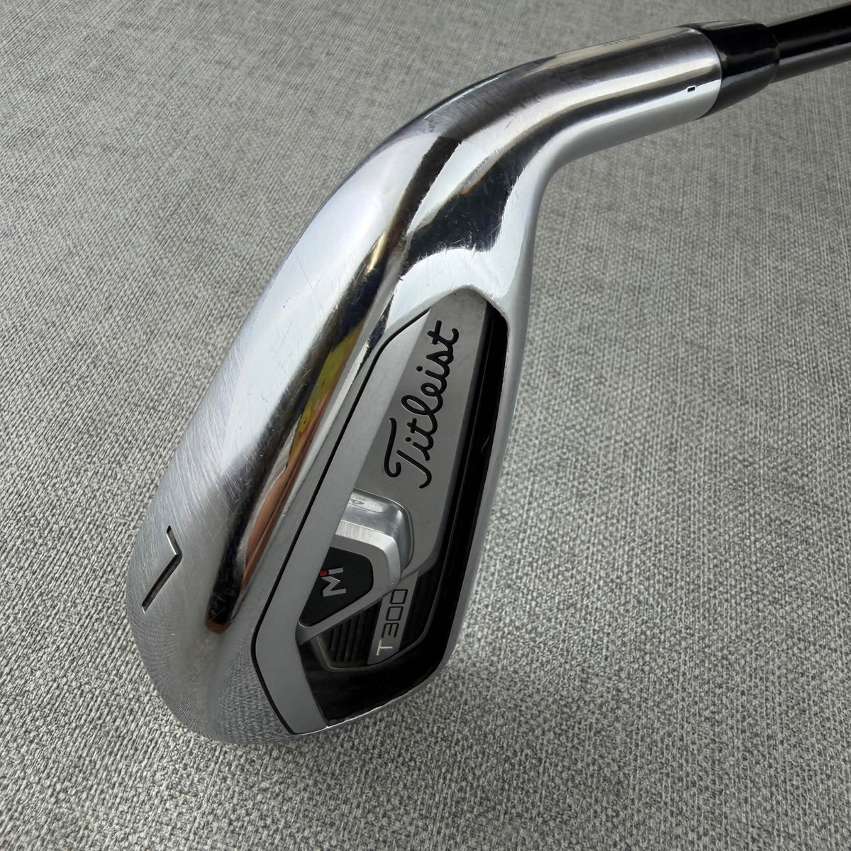 Titleist T300 7 Iron - Regular Flex 60g