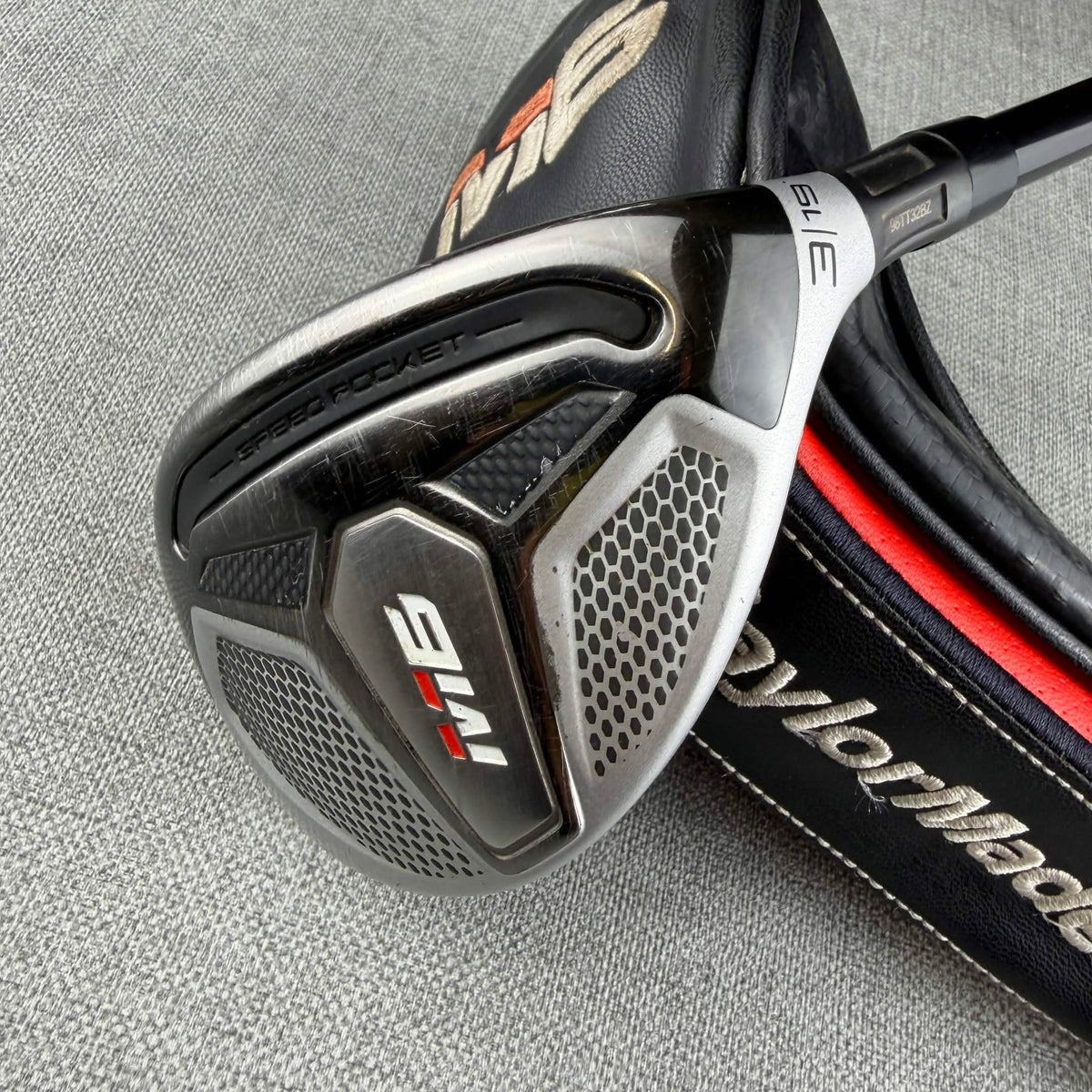 Taylormade  M6 Hybrid - Regular Flex / 19 Degree
