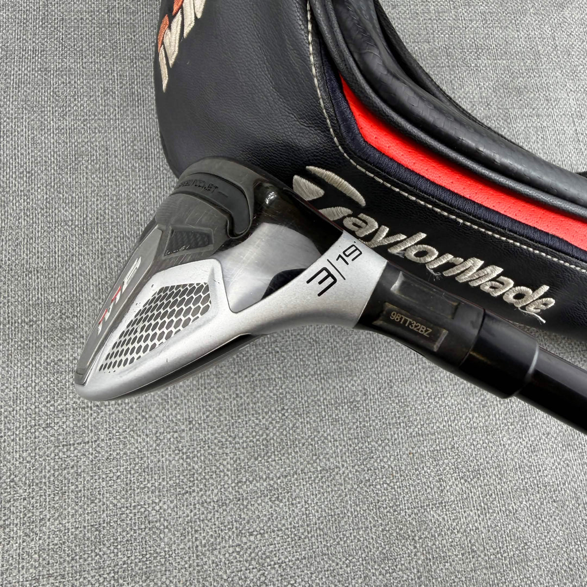 Taylormade  M6 Hybrid - Regular Flex / 19 Degree