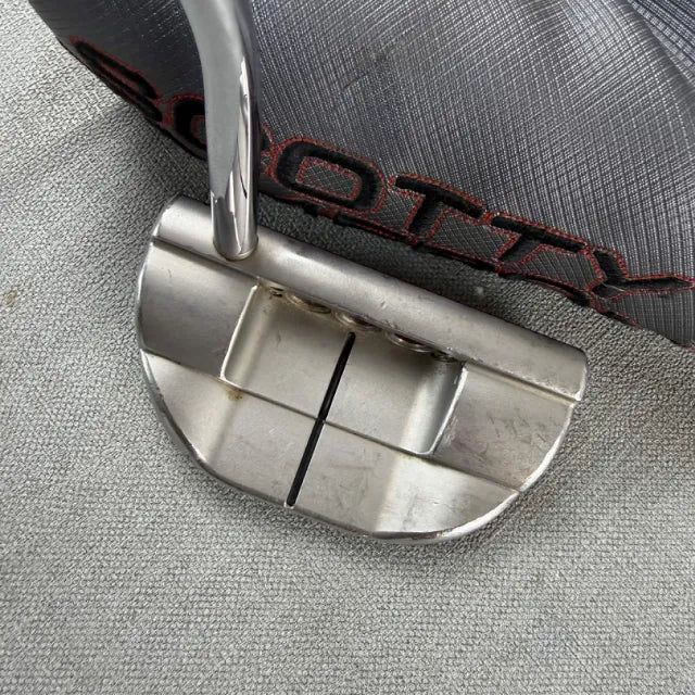 Scotty Cameron Select Fastback - 32 Inches