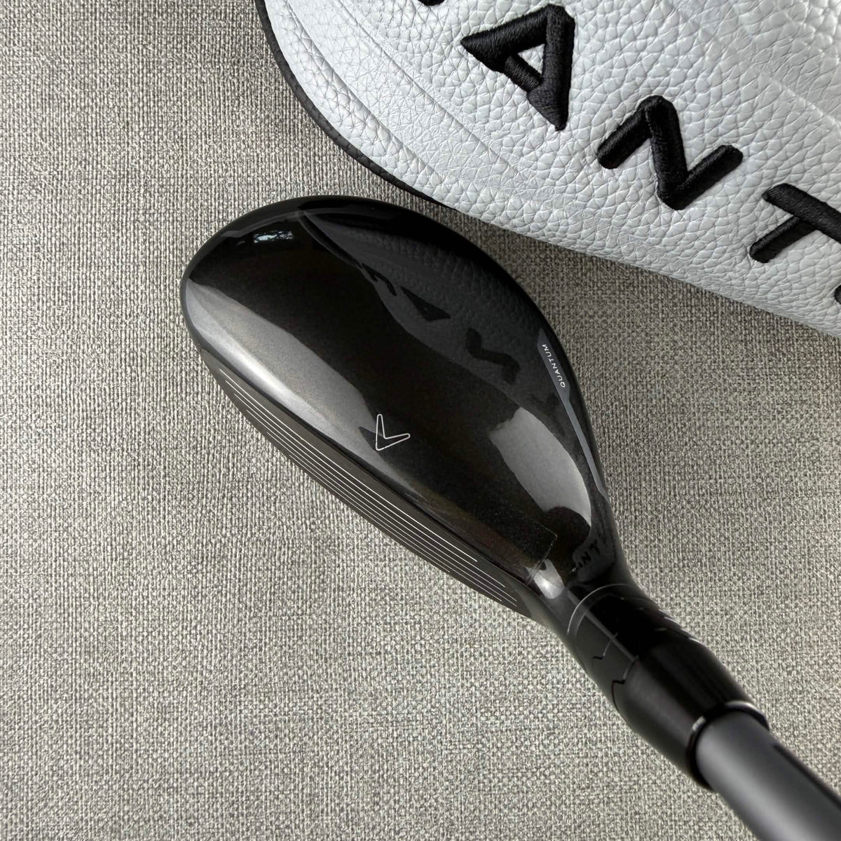 Callaway Quantum MAX Hybrid - Regular Flex / 24 Degree
