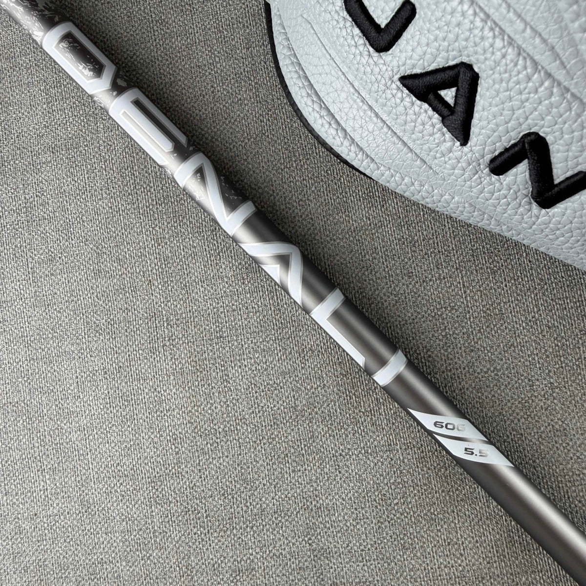 Callaway Quantum MAX Hybrid - Regular Flex / 24 Degree