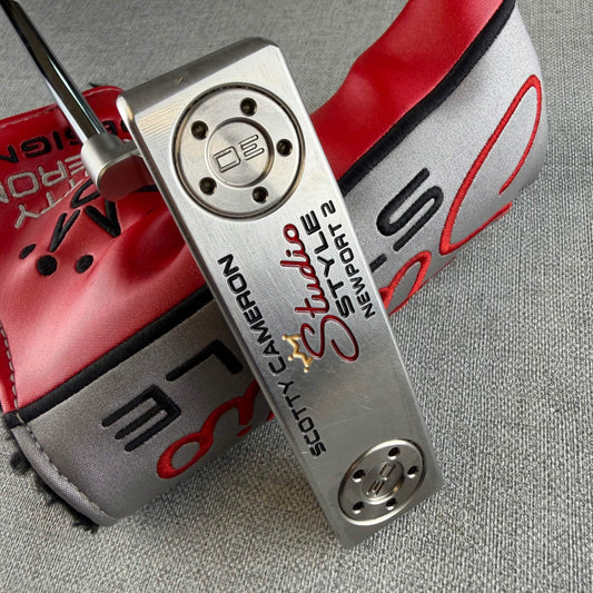 Scotty Cameron Studio Style Newport 2 Putter - 34 Inches / Scotty Cameron Design Grip