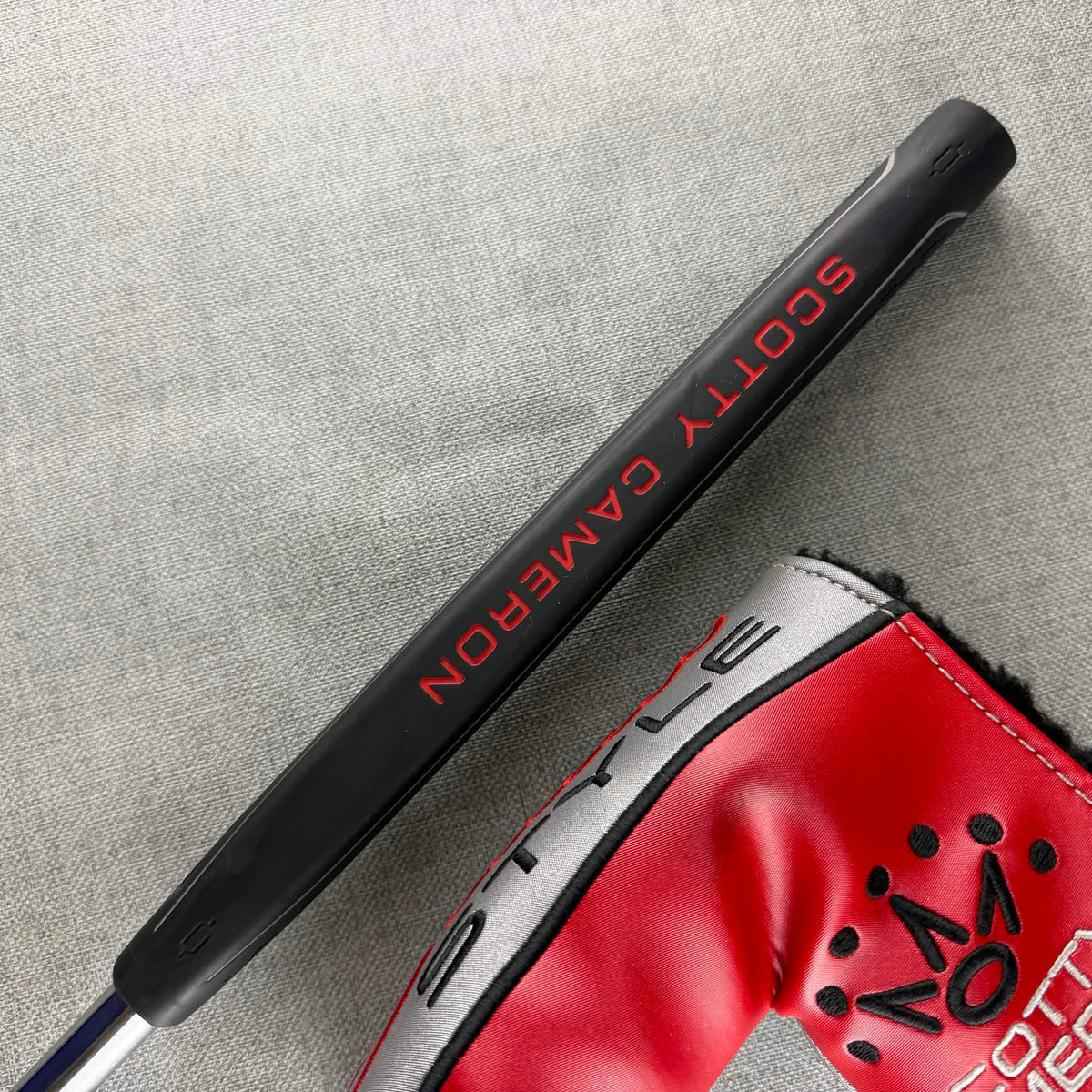 Scotty Cameron Studio Style Newport 2 Putter - 34 Inches / Scotty Cameron Design Grip