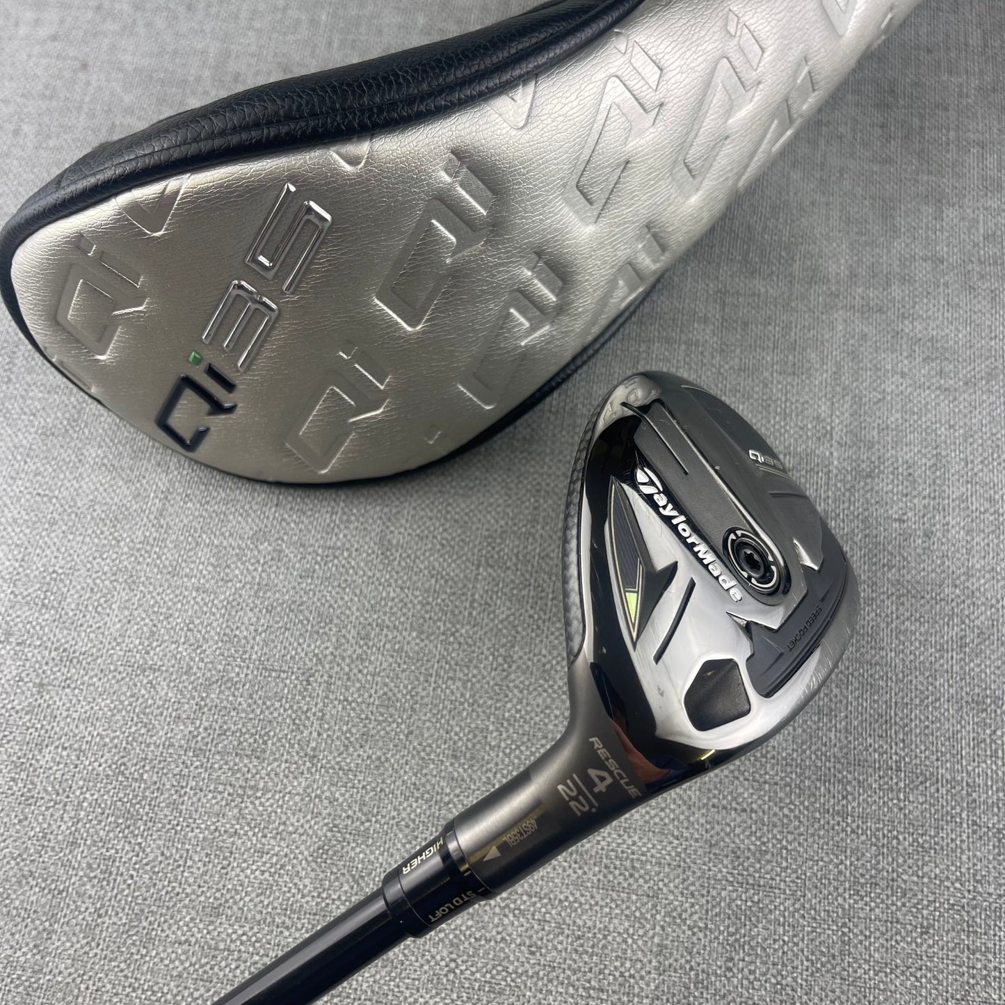 Taylormade Qi35  Hybrid - X Flex / 22 Degree