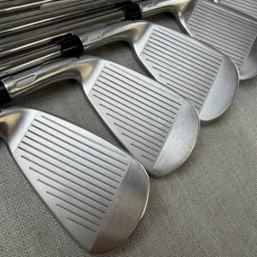 Taylormade Qi Irons - Regular Flex / 5-PW