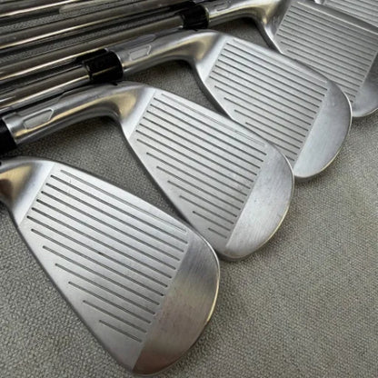 Taylormade Qi Irons - Regular Flex / 5-PW