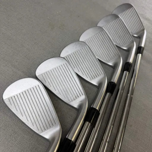 Mizuno JPX925 Hot Metal Irons - Stiff Flex / 5-PW / LEFT HAND