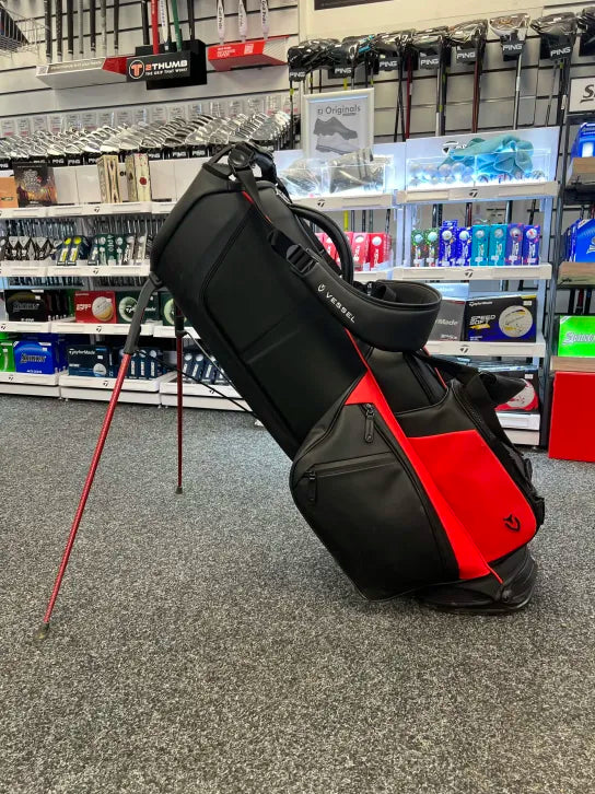 Vessel Player IV 4.0 Stand Bag Black & Red - All Zips Working