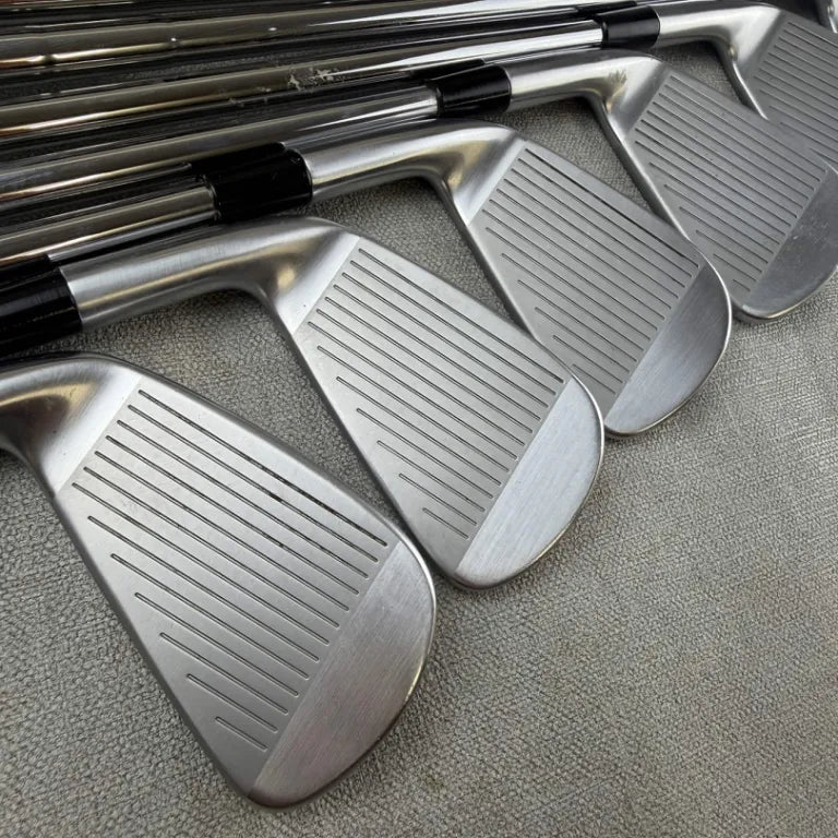 Taylormade P790 Iron Set 2025 - Stiff Flex DG / 4-PW