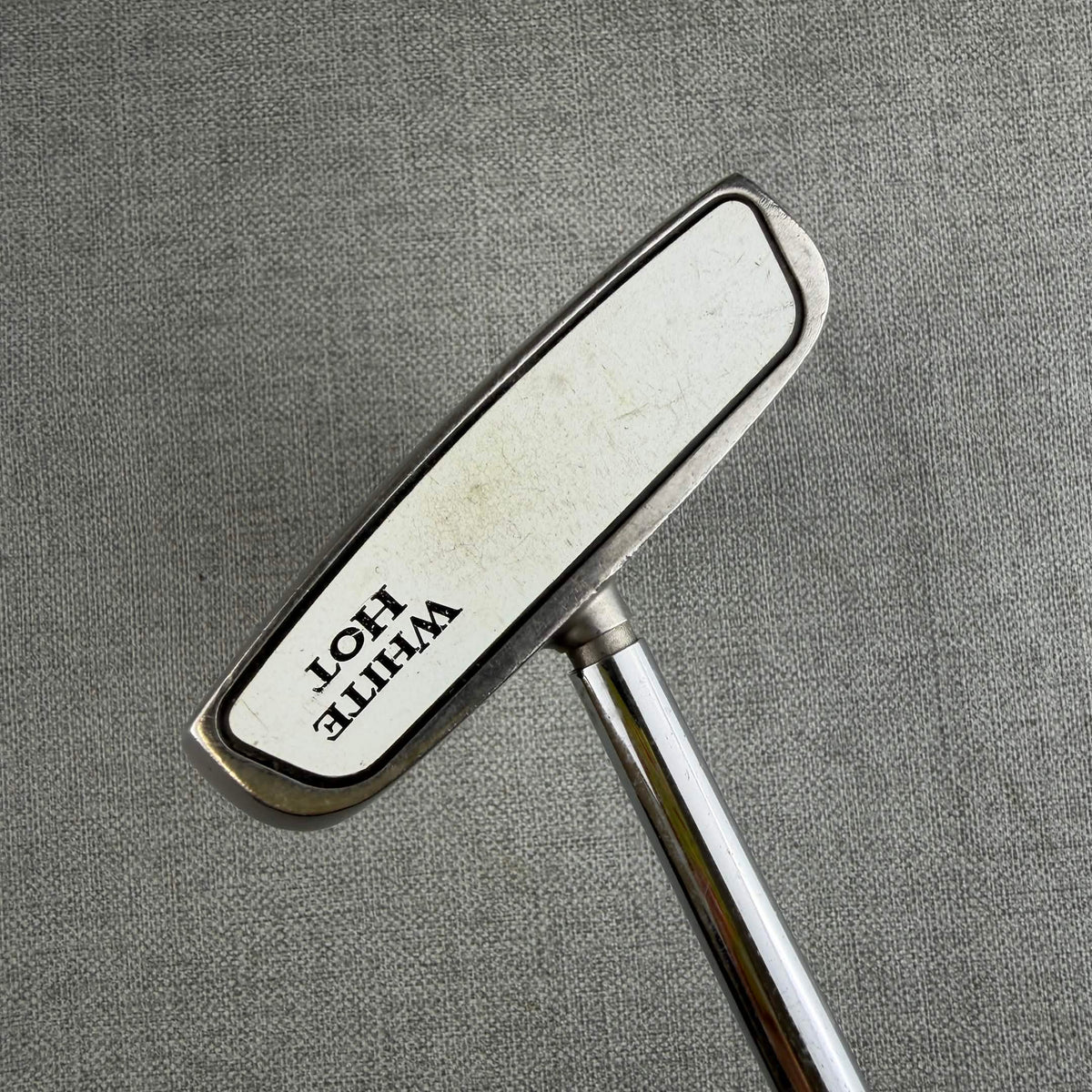 Odyssey White Hot 2-Ball Putter - 35 Inches / Odyssey White Hot Grip
