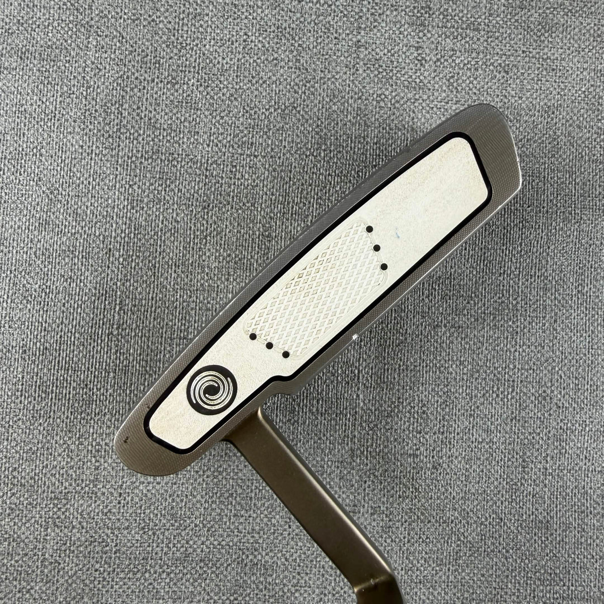 Odyssey White Hot Tour Putter - 35 Inches / Super Stroke Pistol 2.0 Grip