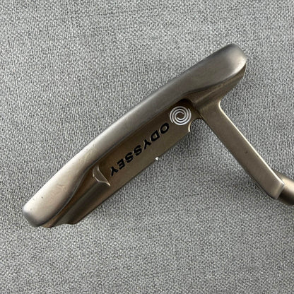 Odyssey White Hot Tour Putter - 35 Inches / Super Stroke Pistol 2.0 Grip