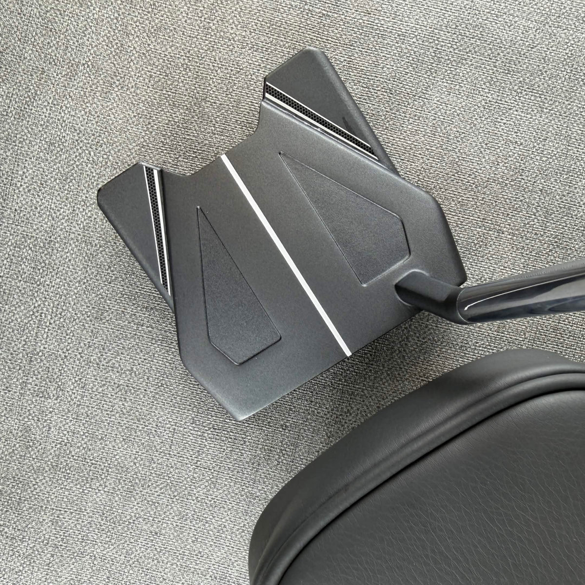 Odyssey DFX 10 Putter - 34 Inches / Odyssey Grip