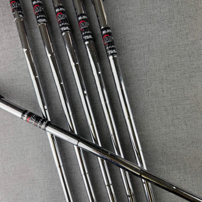 Callaway Rogue ST Irons - Regular  Flex / 5-PW