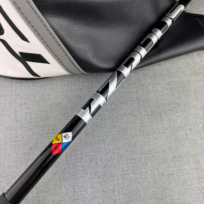 Titleist TSR2 Driver - Stiff Flex 60g / 8 Degree